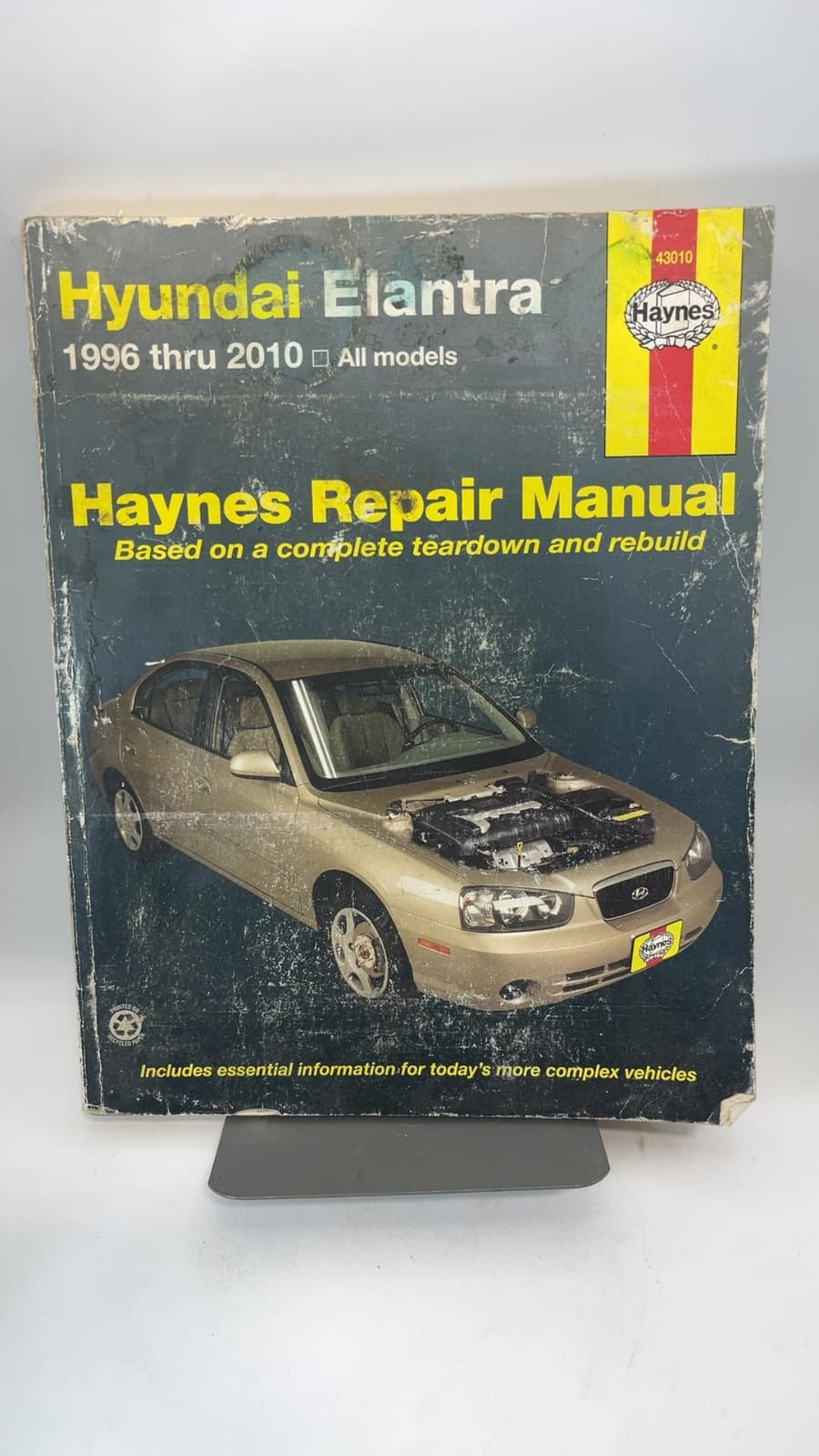 Hyundai Elantra Automotive Repair Manual by Larry Warren, Mike Stubblefield, and John H. Haynes - front cover