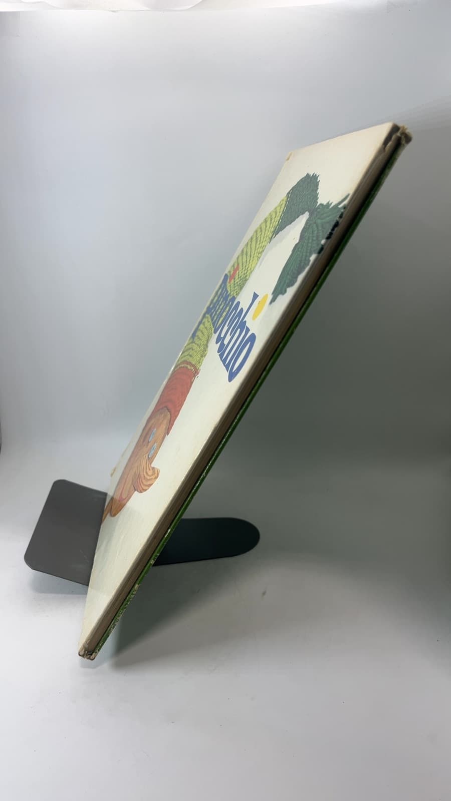 Pinocchio by C. Collodi - quarter view showing binding condition