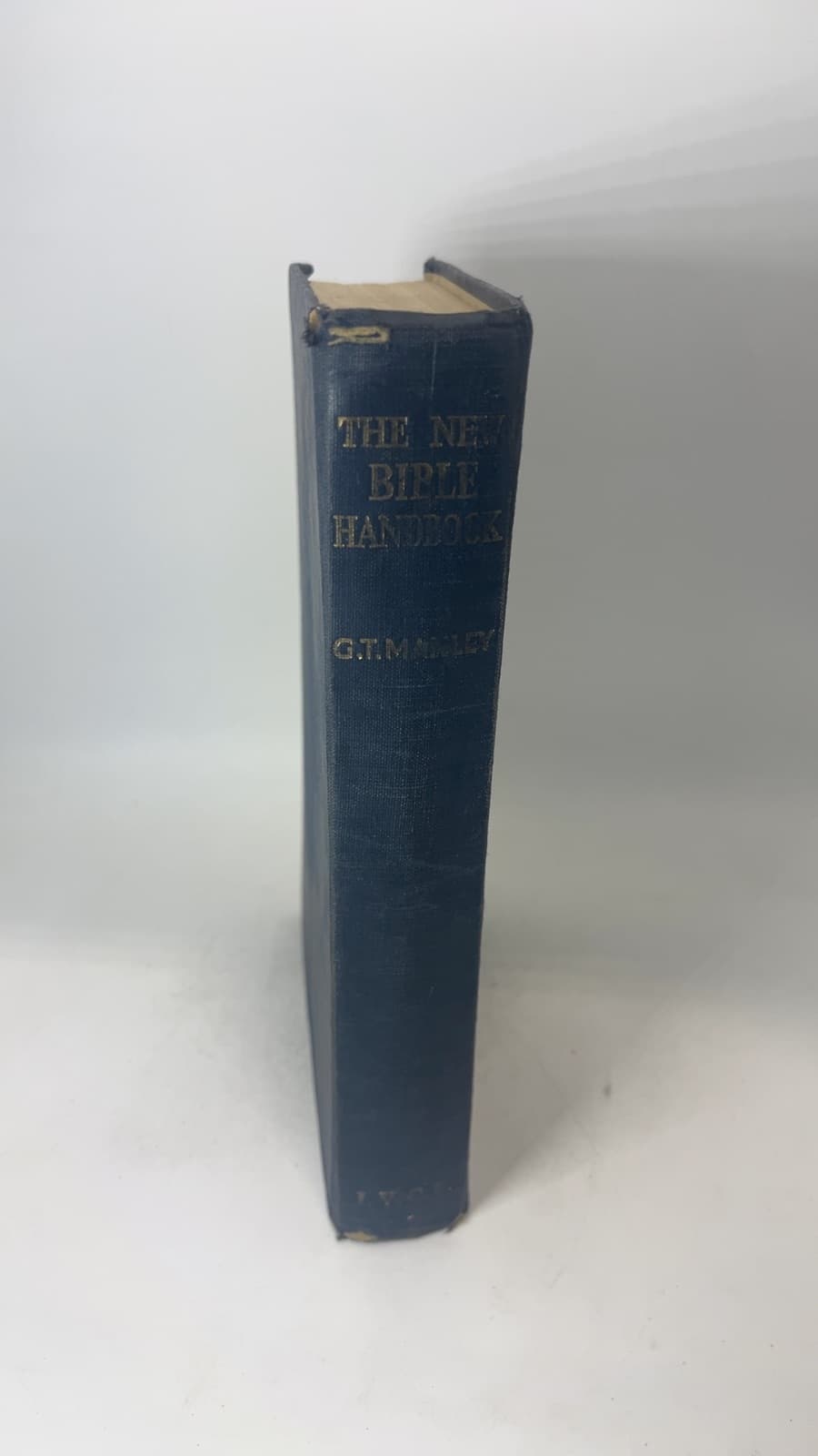 The New Bible Handbook by G. T. Manley - additional view