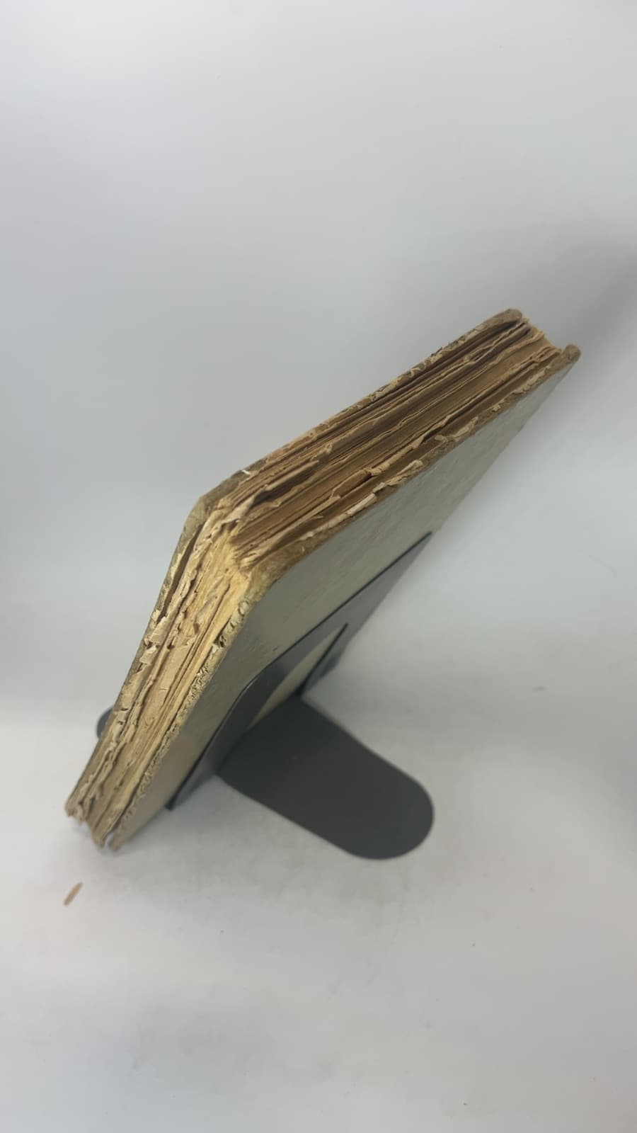 A Child's Garden of Verses by Robert Louis Stevenson - quarter view showing binding condition
