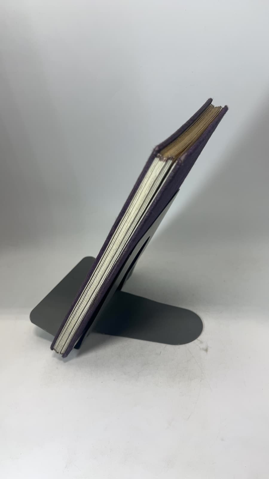 Picture Story of Chinese Old Farming - quarter view showing binding condition
