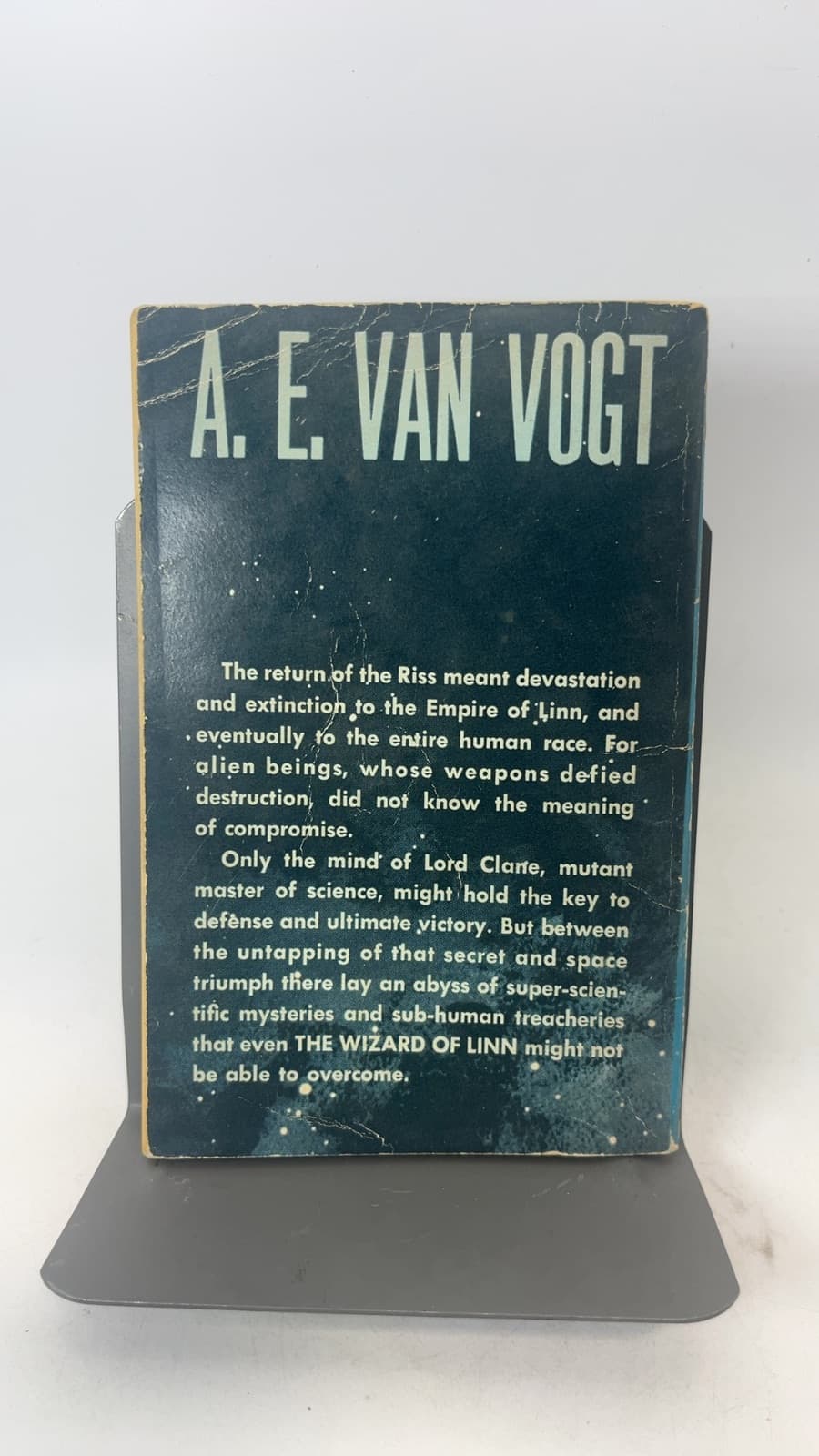 The Wizard of Linn by A. E. Van Vogt - additional view