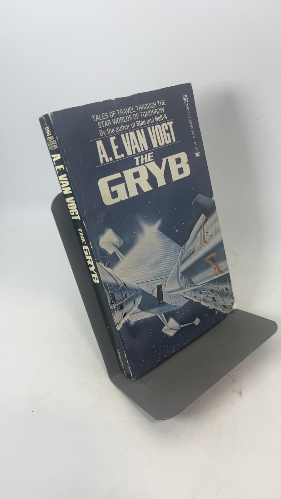 The gryb by Van Vogt, A. E., Hull, Ednay Mayne - front cover