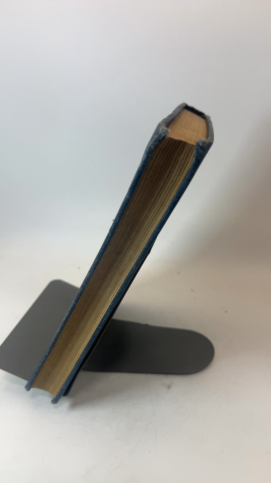 The Scarlet Letter by Nathaniel Hawthorne - quarter view showing binding condition