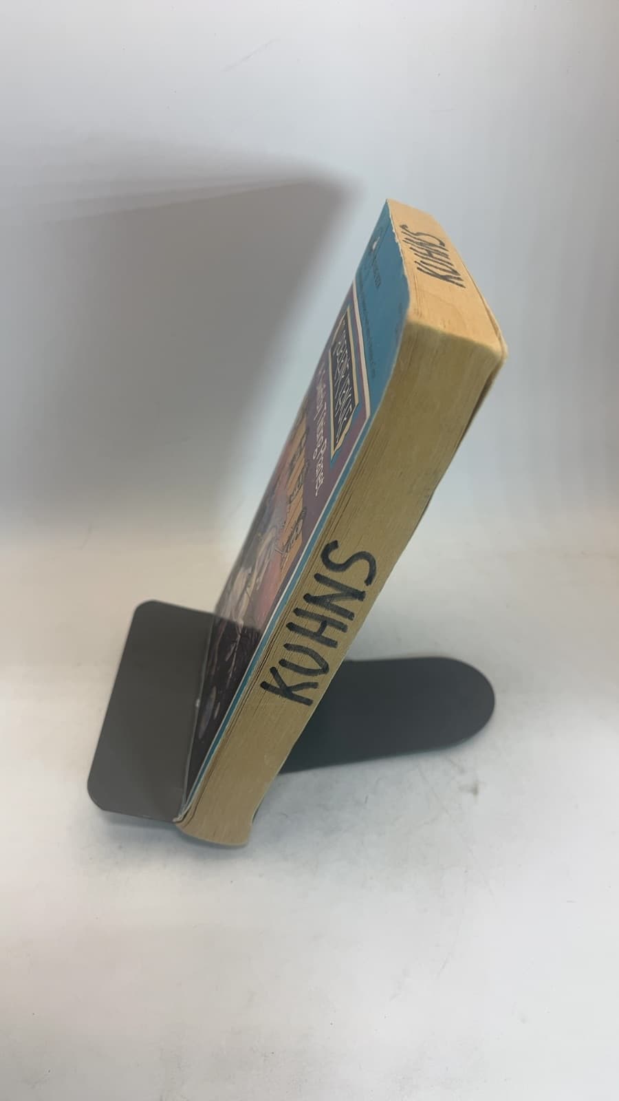 A Swiftly Tilting Planet (International Edition) by Madeleine L'Engle - quarter view showing binding condition