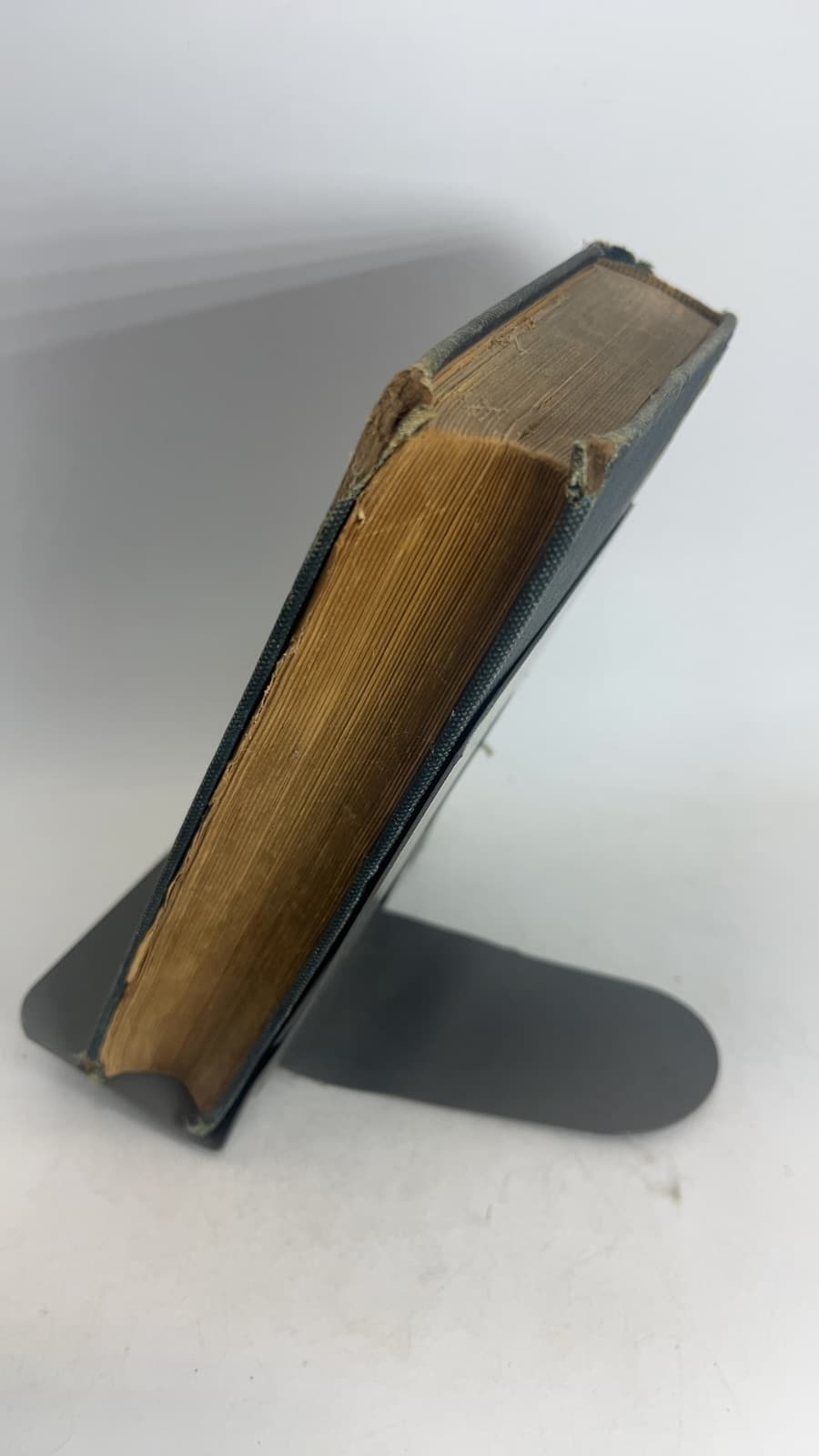 Ben-Hur: A Tale of the Christ by Lew Wallace - quarter view showing binding condition