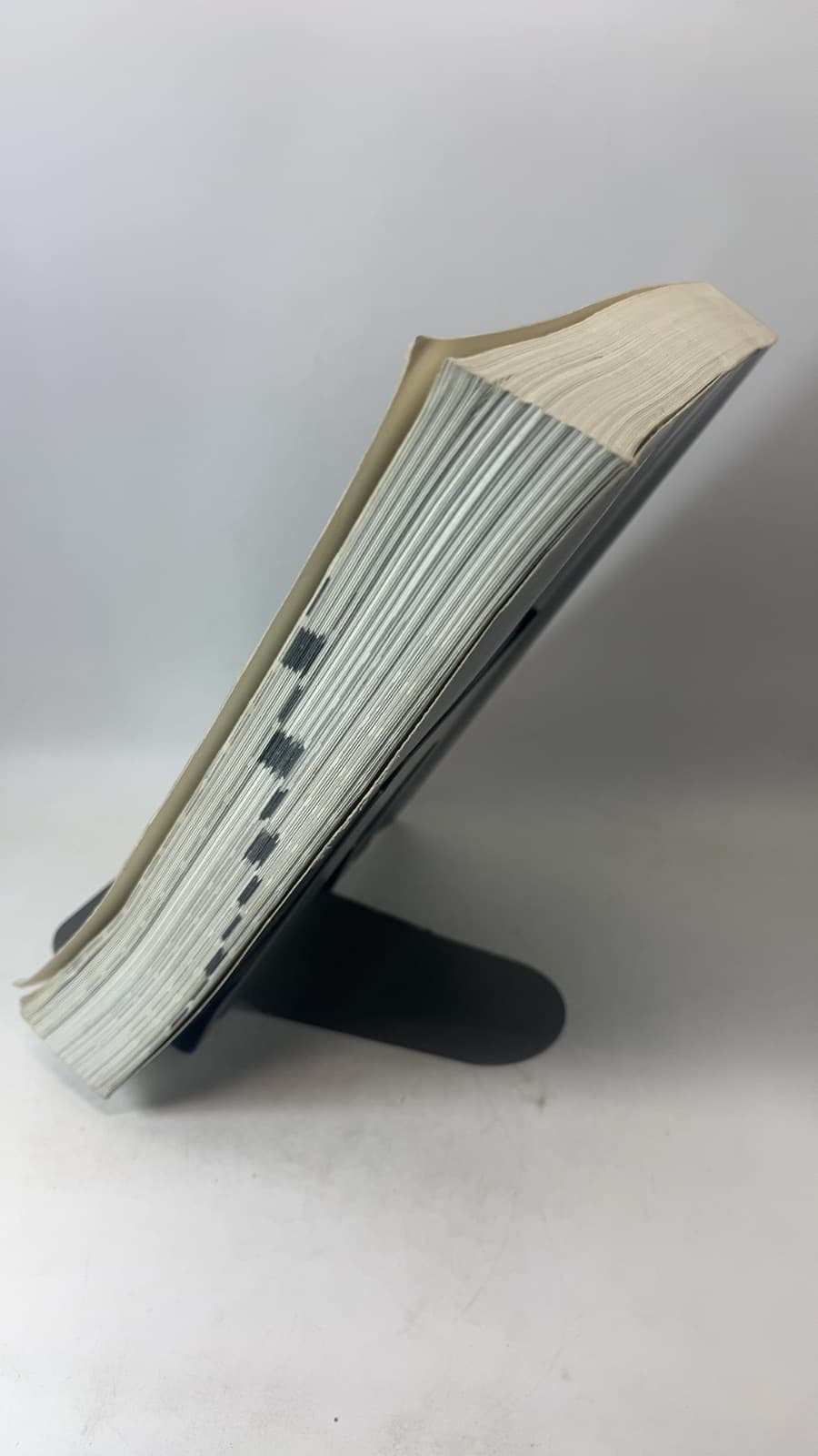 μA Linear 1982 Linear Division Products - quarter view showing binding condition
