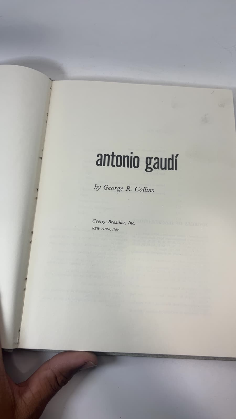 antonio gaudí by George R. Collins - title page