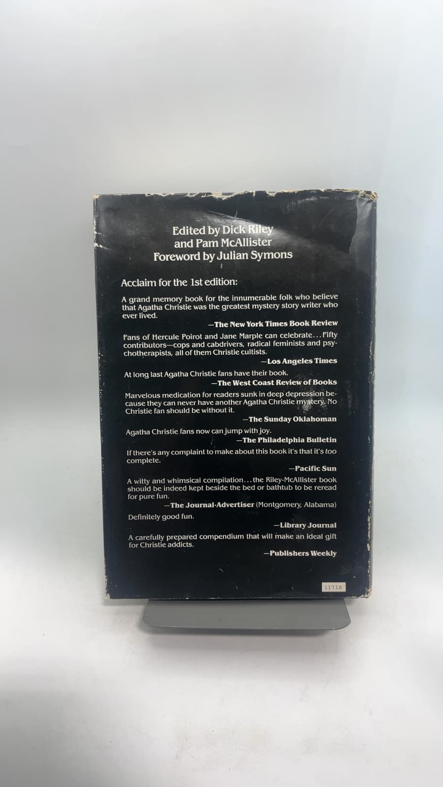 New The Bedside, Bathtub & Armchair Companion to Agatha Christie by Edited by Dick Riley and Pam McAllister - additional view