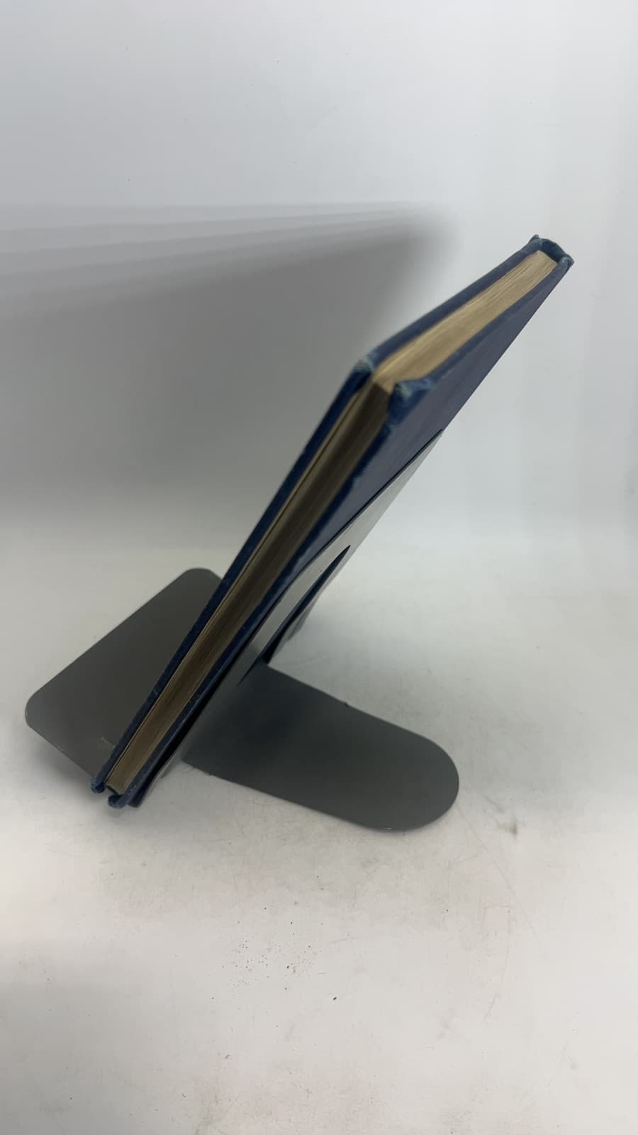 Unit Readings from French Masters by Schwartz and Amateau - quarter view showing binding condition