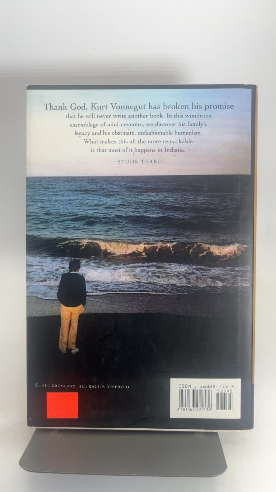 A Man Without a Country by Kurt Vonnegut - additional view