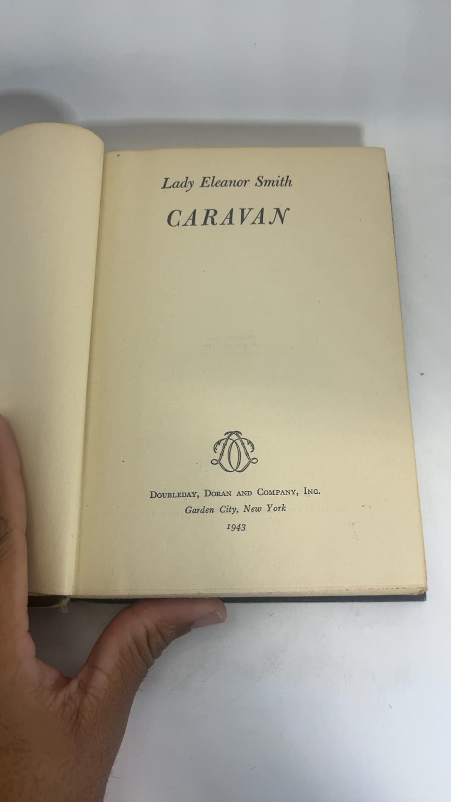 Caravan by Lady Eleanor Smith - title page