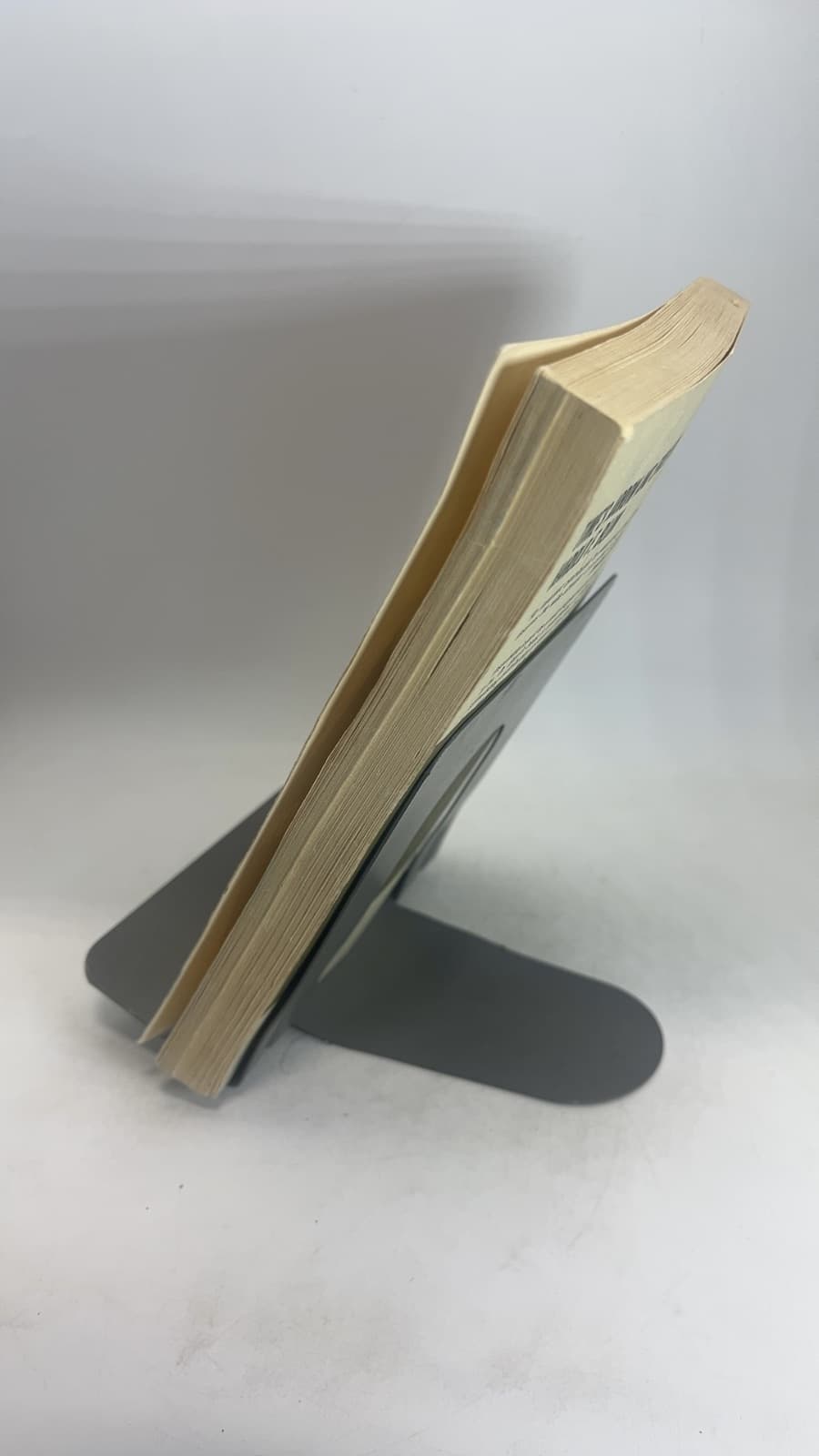 Time's Arrow and Evolution by Harold F. Blum - quarter view showing binding condition