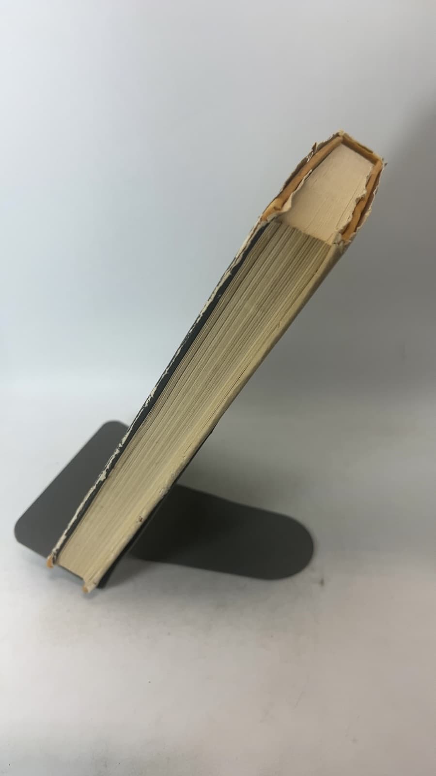 The Magic in Your Mind by U. S. Andersen - quarter view showing binding condition