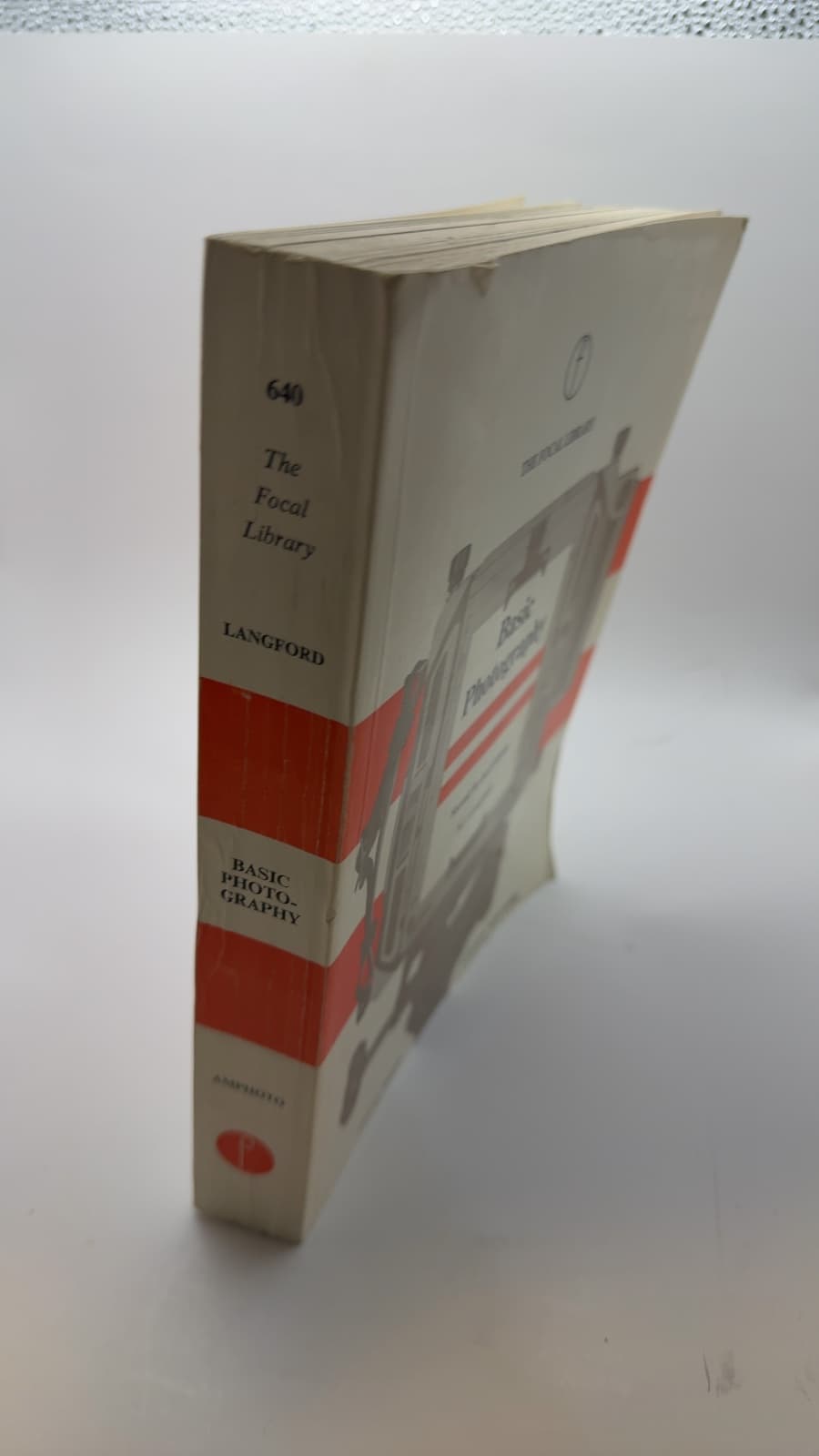 Basic Photography by Michael J. Langford - quarter view showing binding condition