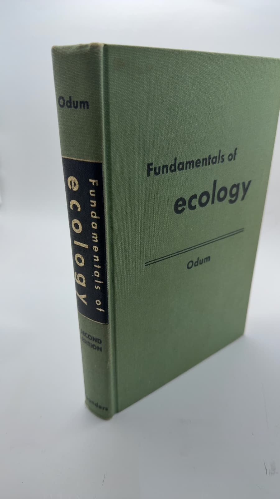Fundamentals of Ecology by Eugene P. Odum in collaboration with Howard T. Odum - quarter view showing binding condition