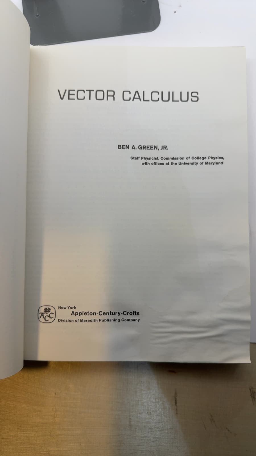 Vector Calculus by BEN A. Green, Jr. - title page
