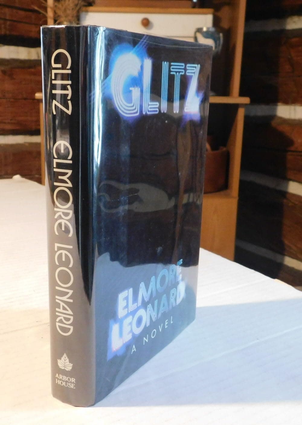 Glitz Leonard, Elmore by null