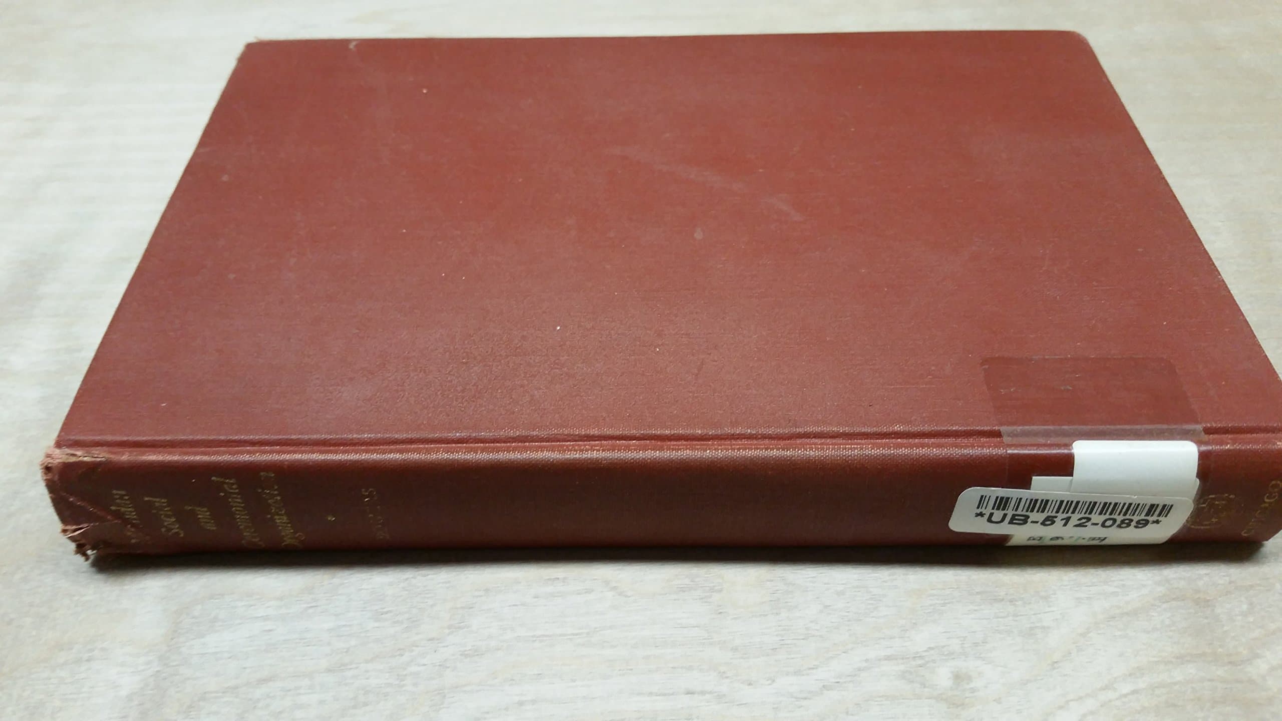 Mandan social and ceremonial organization (University of Chicago publications in anthropology) Bowers, Alfred W by null