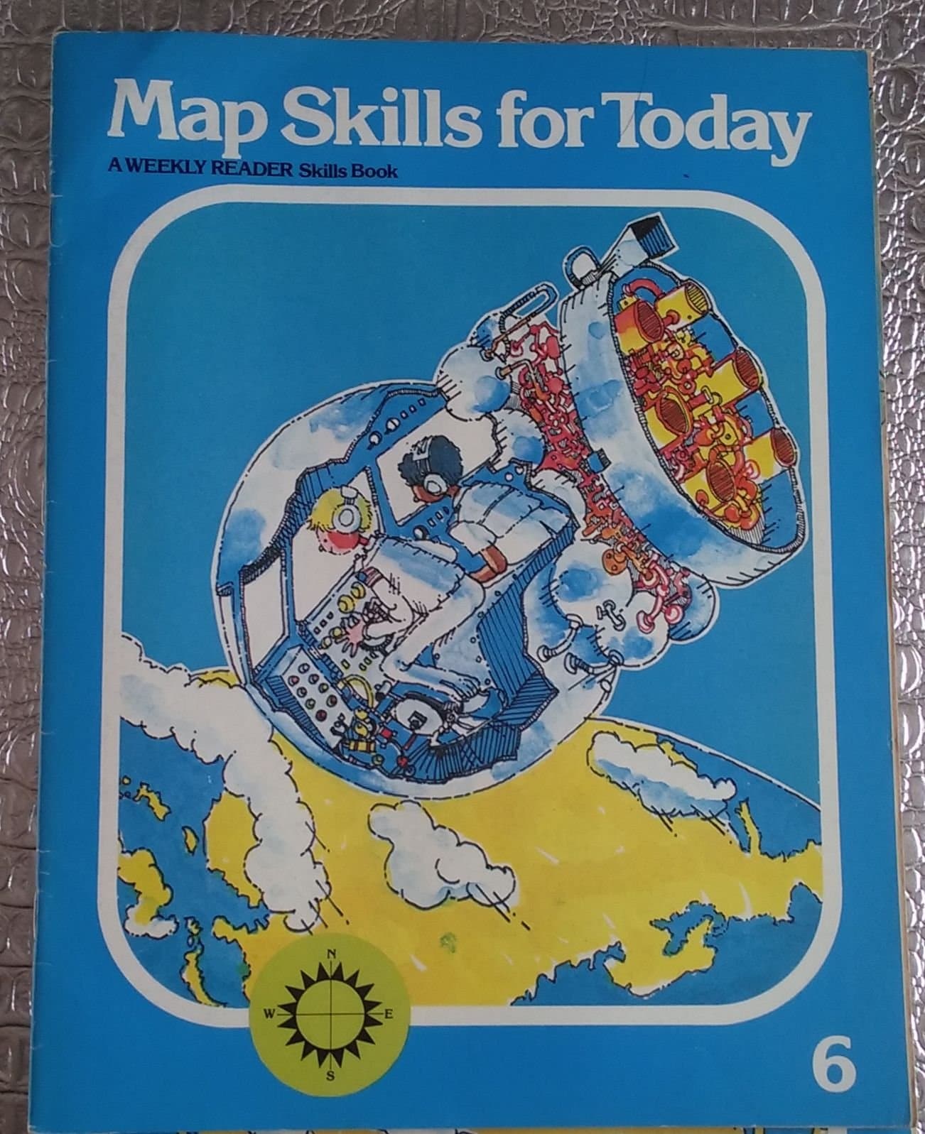 Map Skills for Today/Grade 6 (Weekly Reader Skills Book) Atwood, Beth S.; Paine, Carolyn and Wonsavage, Elaine P. by null