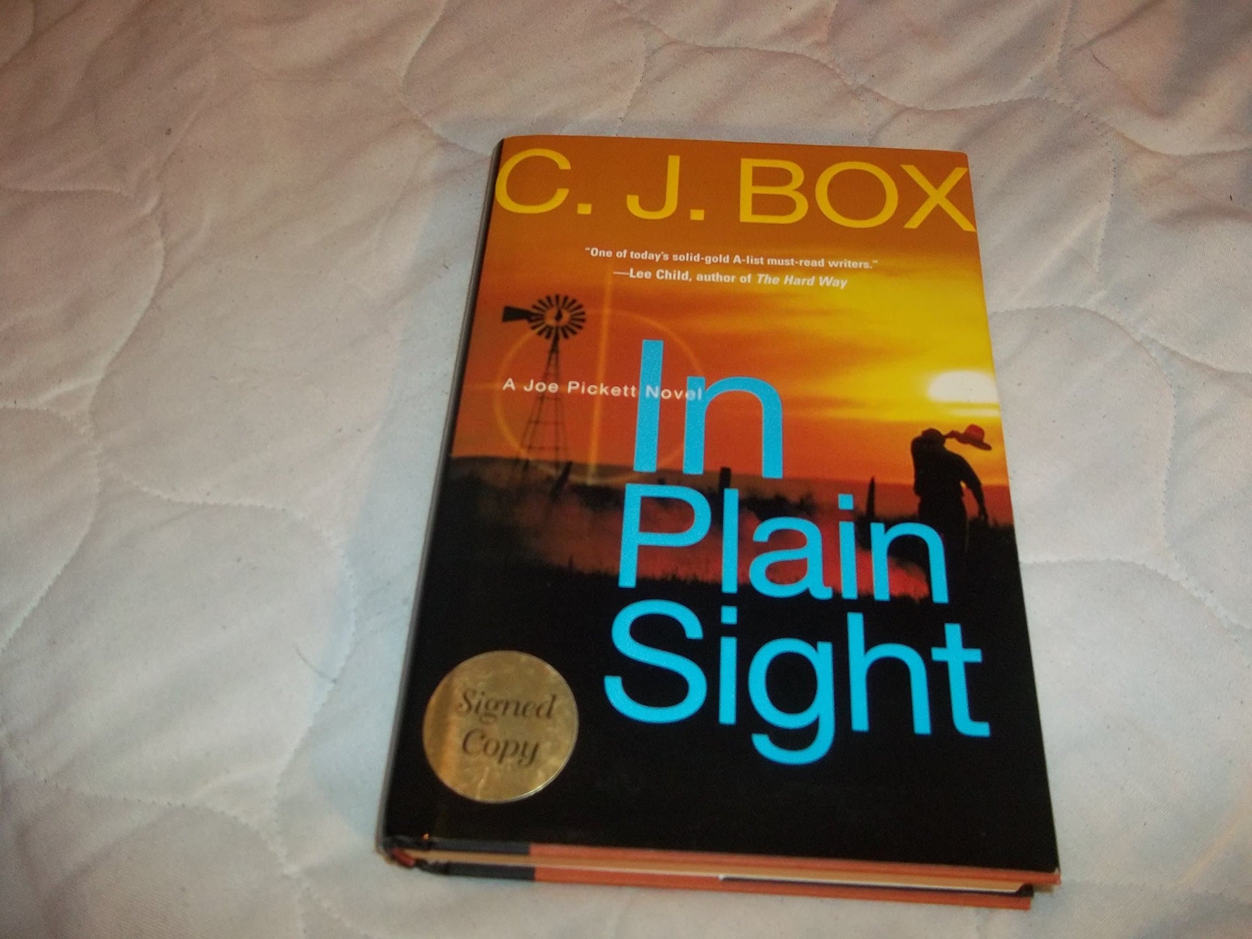 In Plain Sight (A Joe Pickett Novel) Box, C. J. by null