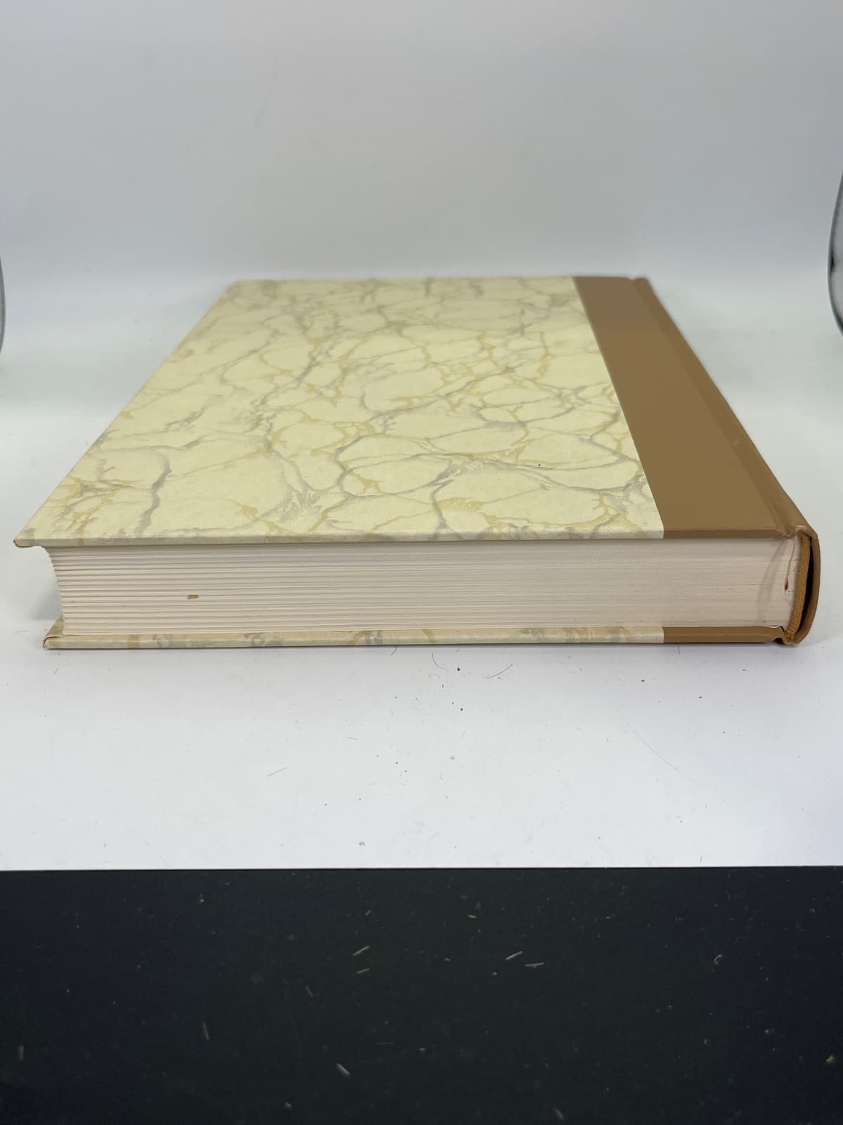 Dialogues on Love and Friendship - HERITAGE PRESS - 1968 by Plato - additional view