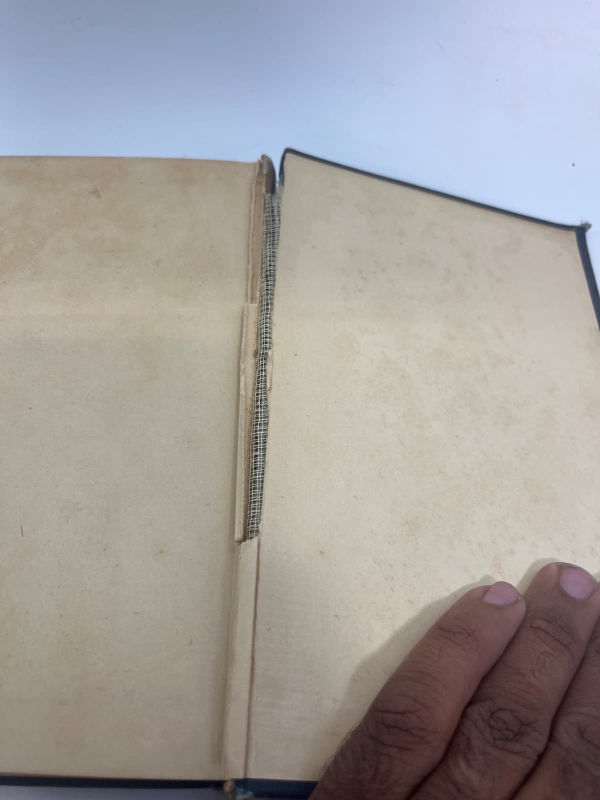 A Connecticut Yankee in King Arthur's Court by Mark Twain - additional view