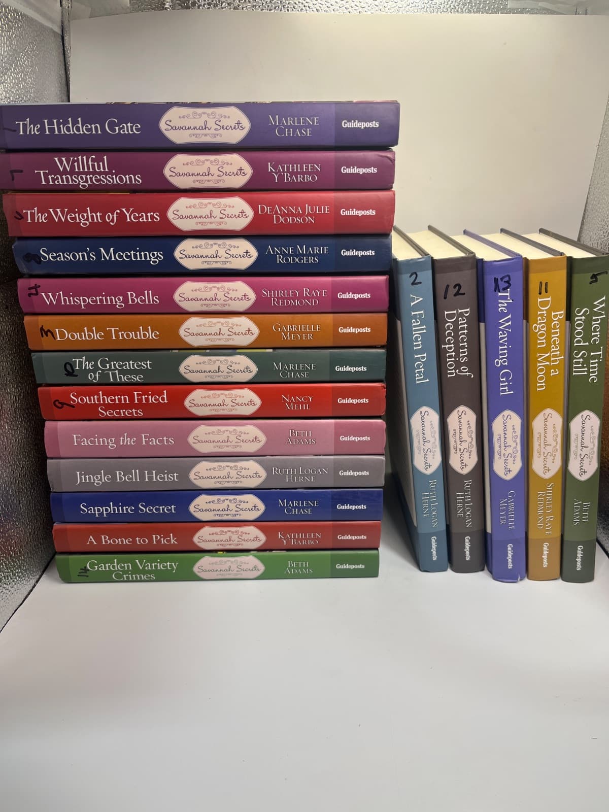 Savannah Secrets - Mixed Lot of 18 - Guideposts by Various Authors - front cover