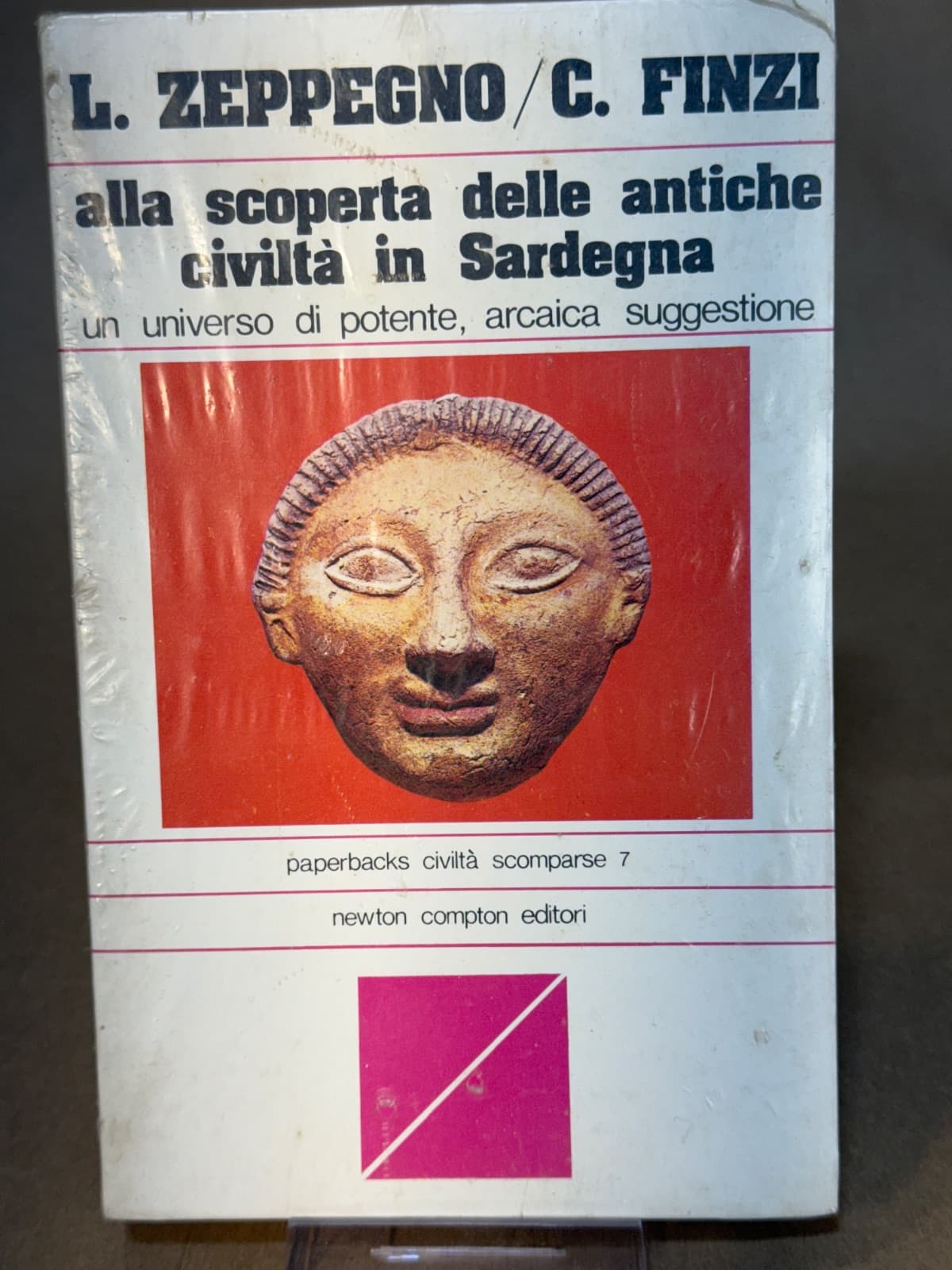 Alla scoperta delle antiche civiltà in Sardegna by L. Zeppegno / C. Finzi - front cover