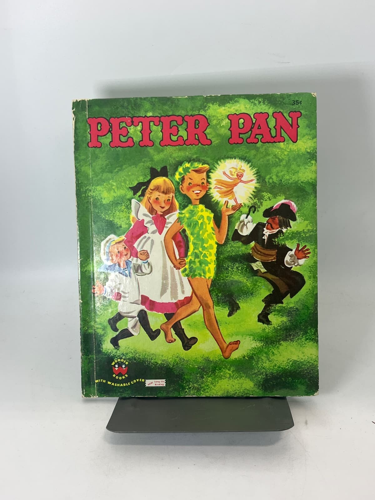 Peter Pan - Wonder books by Marcia Martin - front cover
