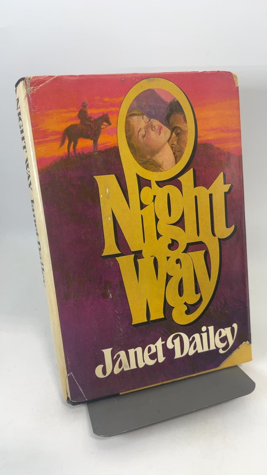 Night Way by Janet Dailey - front cover