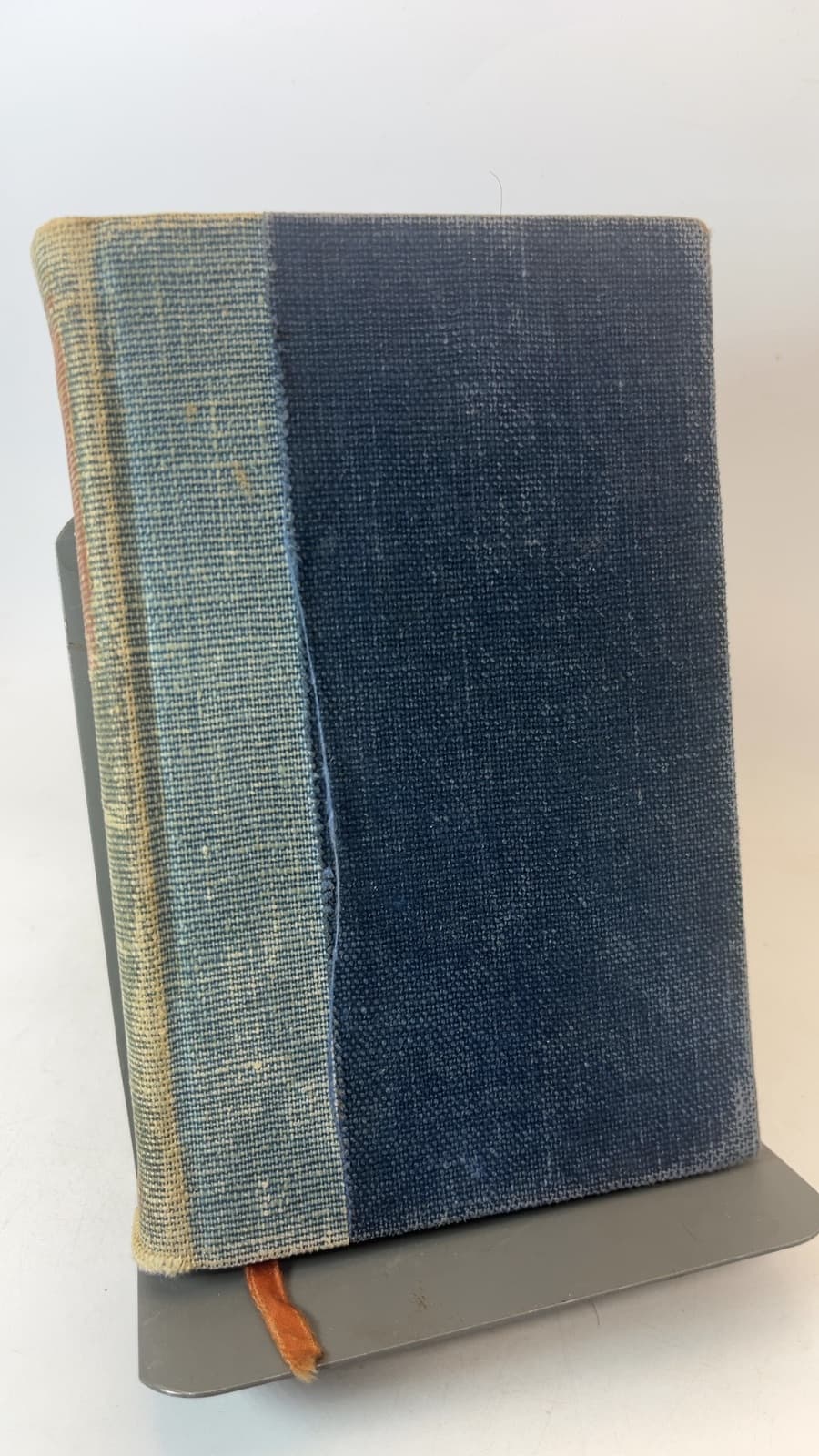 A Little Treasury of Modern Poetry by Oscar Williams - front cover