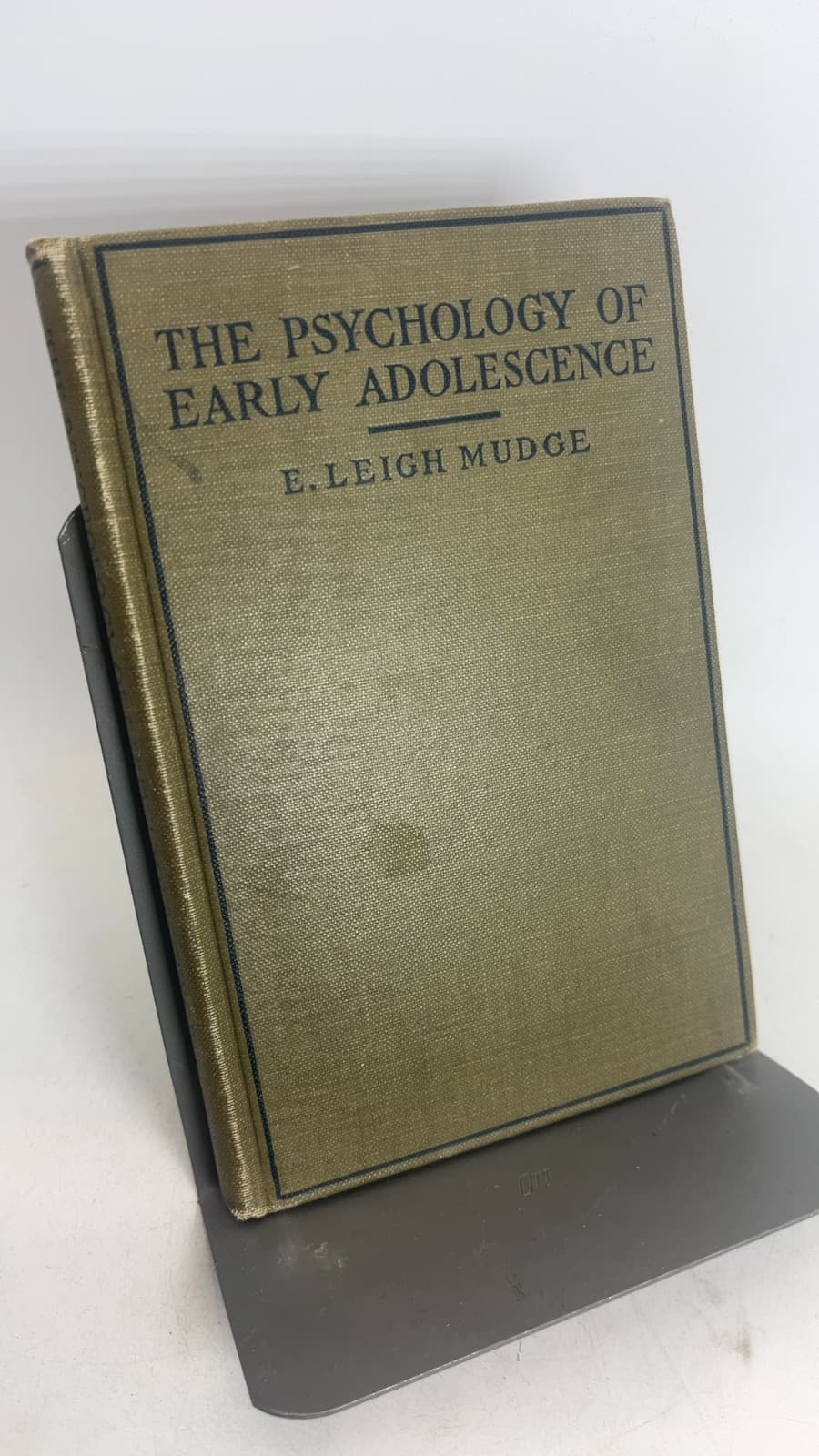 The Psychology of Early Adolescence by E. Leigh Mudge - front cover