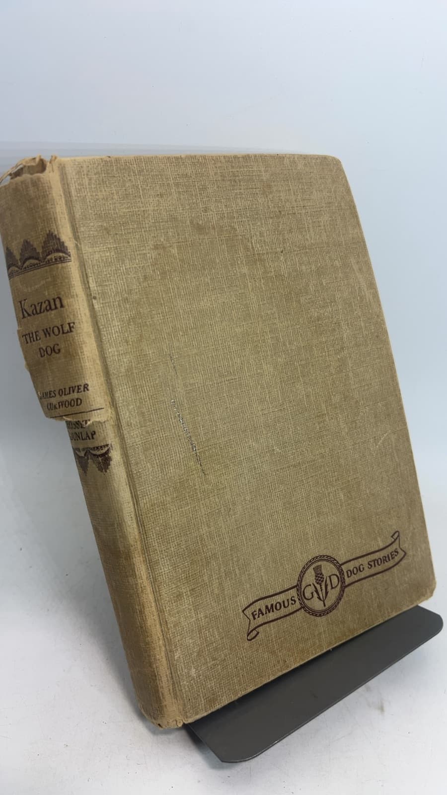Kazan: The Wolf Dog by James Oliver Curwood - front cover