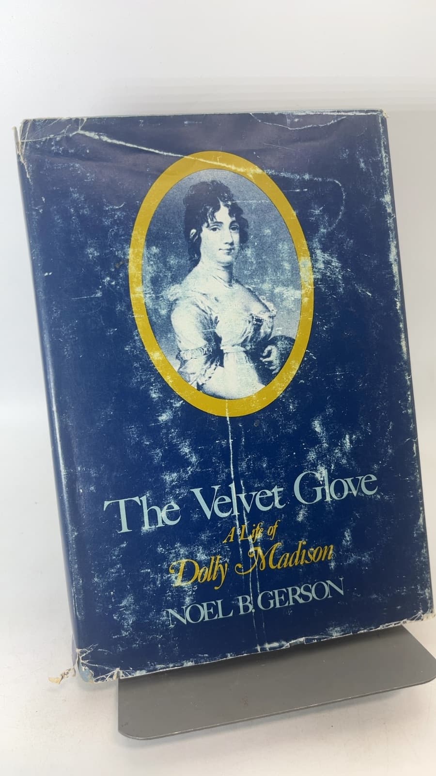 The Velvet Glove by Noel B. Gerson - front cover