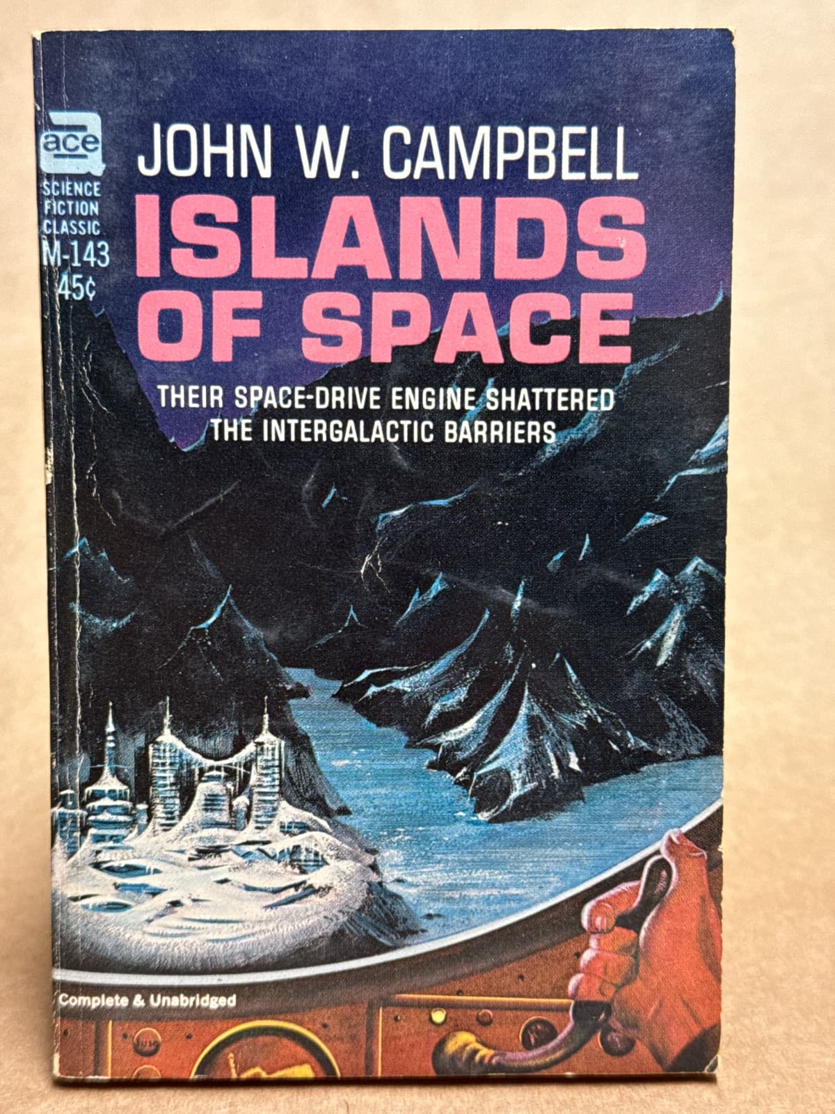 Islands of Space by John W. Campbell - front cover