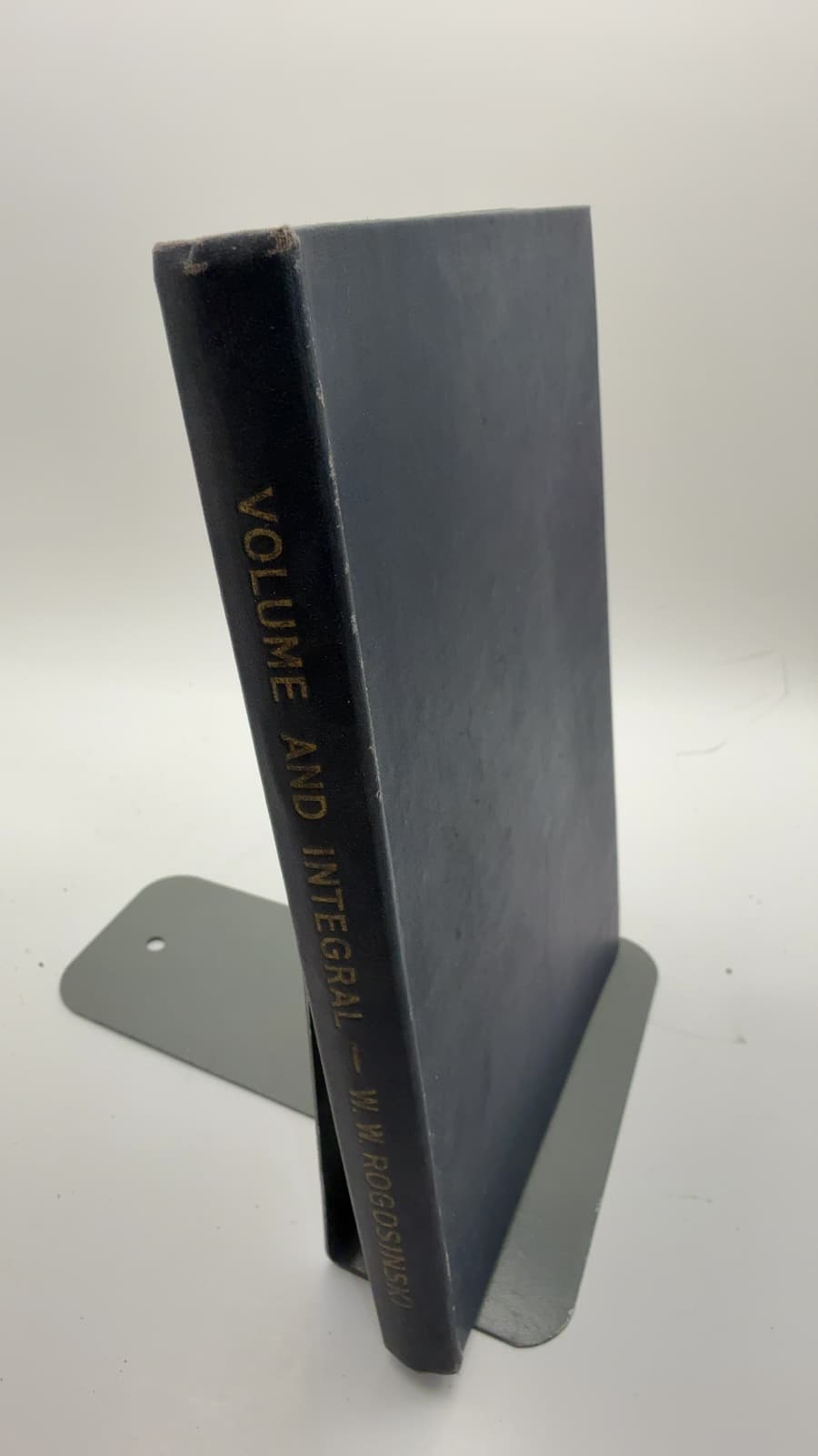 Volume and Integral by Werner W. Rogosinski - front cover