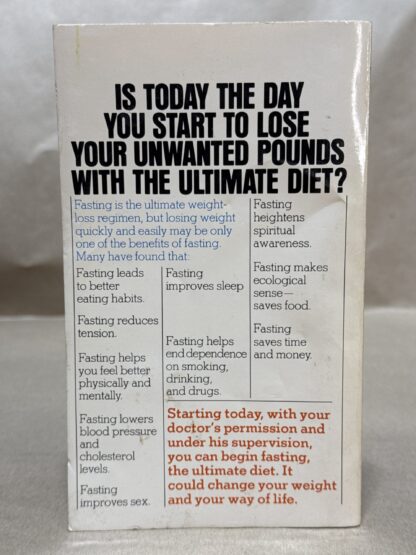 Fasting: The Ultimate Diet [Mass Market Paperback] Allan Cott - Image 2