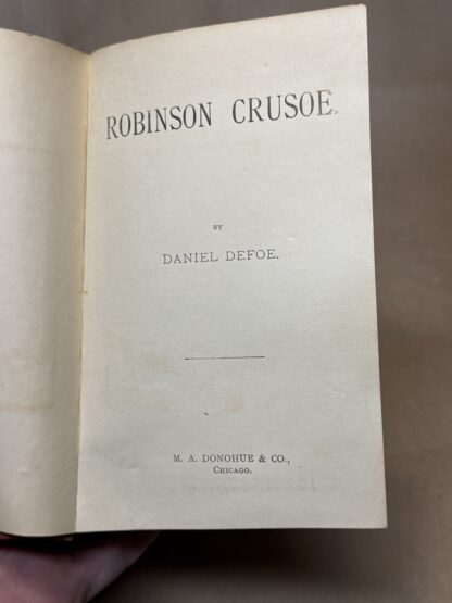 Robinson Crusoe [Hardcover] Daniel Defoe - Image 3