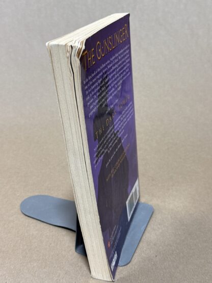 The Gunslinger [Paperback] Stephen King - Image 2