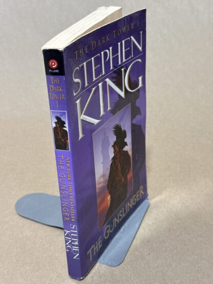 The Gunslinger [Paperback] Stephen King - Image 3