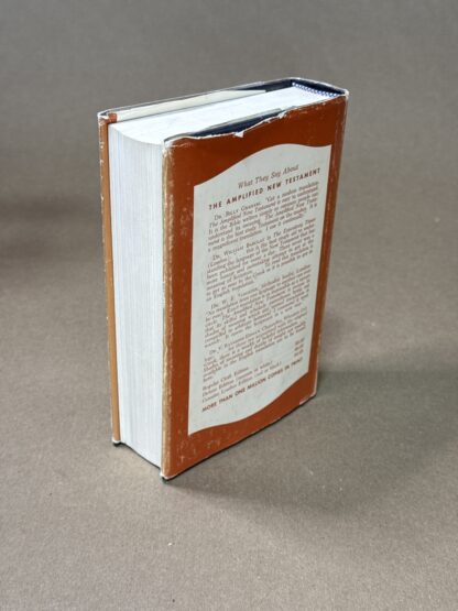 The Amplified Old Testament Part One - Genesis to Esther [Hardcover] - Image 4