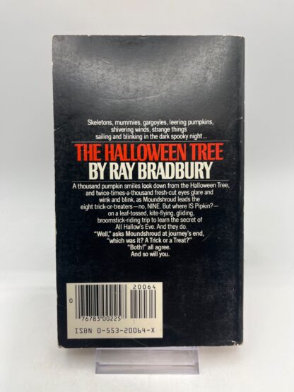 The Halloween Tree - Bantam Books - 9th Printing - Image 2