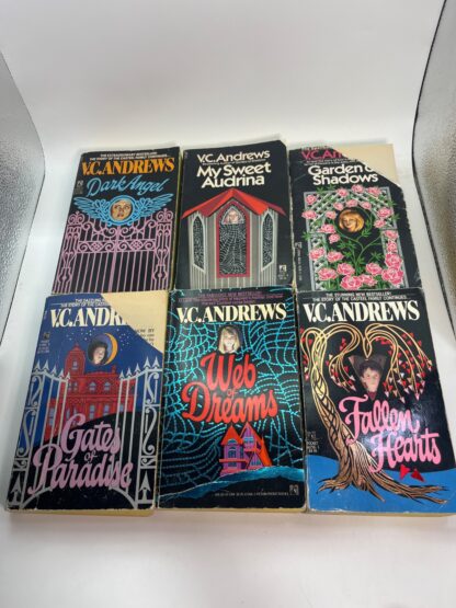 V.C. Andrews - Mixed Book Lot of 11 - Image 5