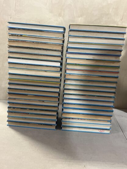 The Hardy Boys Series Matte Blue Vintage Covers - Mixed Lot of 41 - Image 4