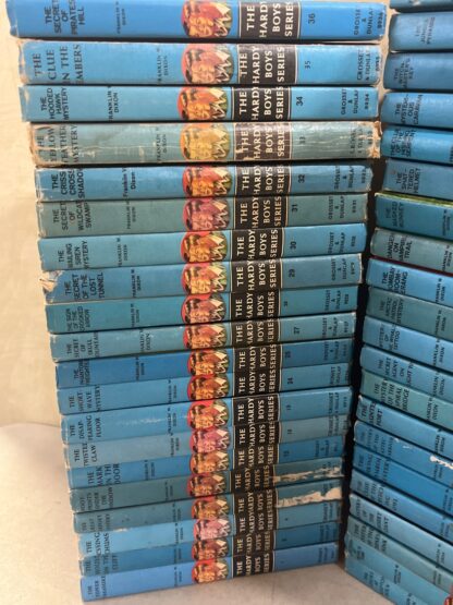 The Hardy Boys Series Matte Blue Vintage Covers - Mixed Lot of 41 - Image 2