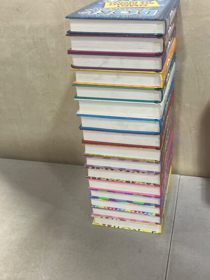 Dork Diaries Book Series - Lot of 16 - Image 4