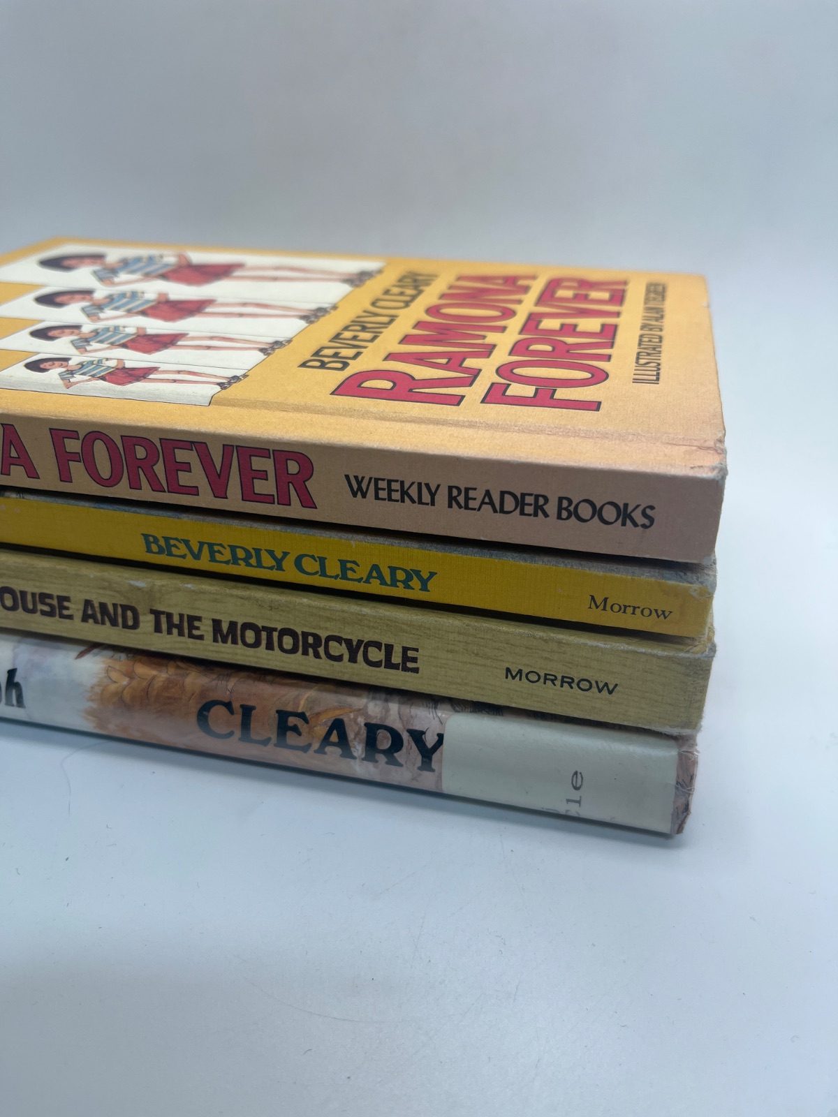Mixed Vintage Hardback Lot of 4 - Beverly Cleary - Weekly Reader - Image 3