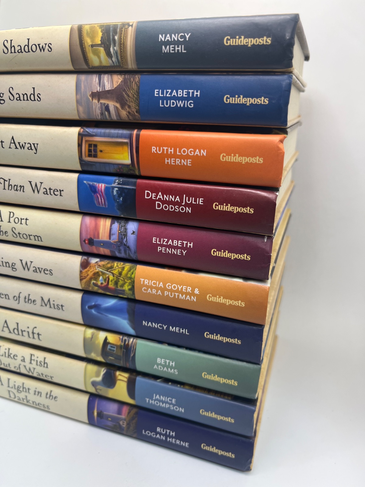 Mysteries of Martha's Vineyard - Mixed Lot of 10 - Image 5