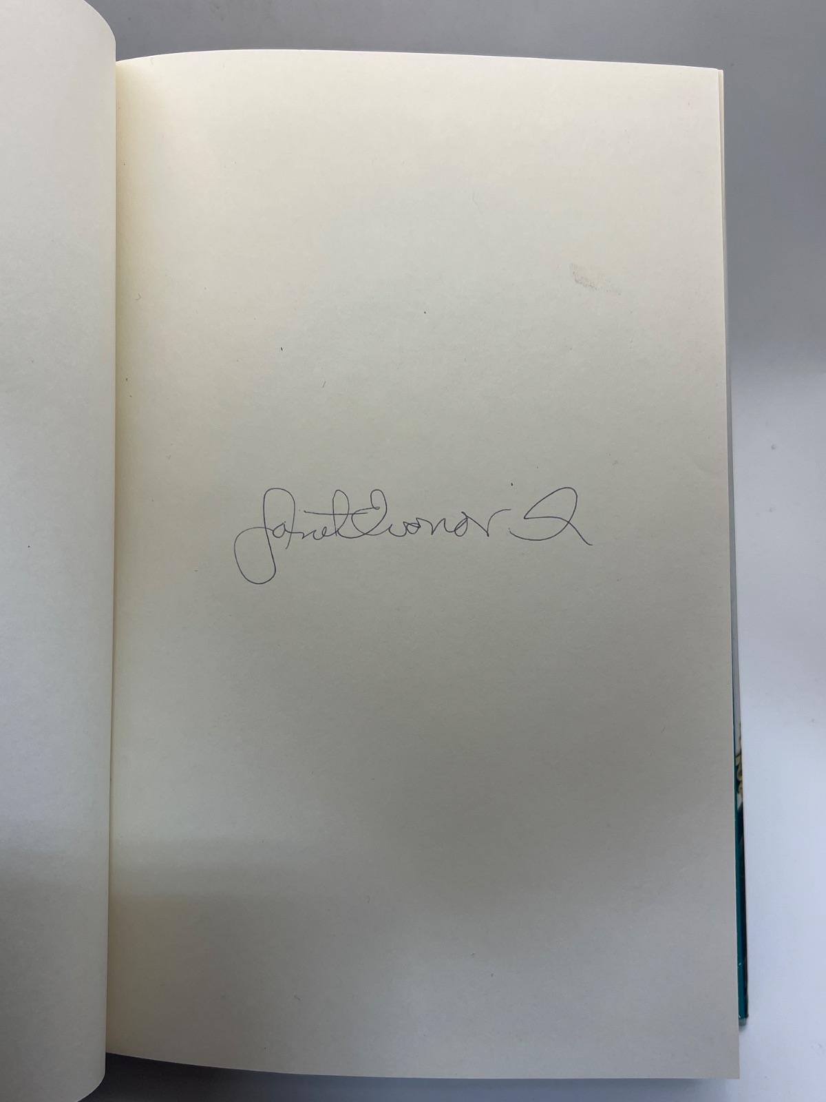 Plum Spooky - First Edition - First Printing - SIGNED - Image 4